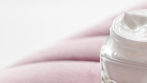 Jar of face cream moisturizer, luxury skincare and cosmetics — Stock Video