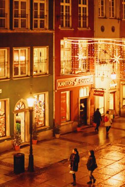 Polonya 'nın Gdansk kentindeki Old Town sokağında.