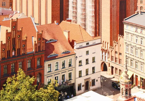 Történelmi épületek a lengyelországi Torun óvárosában — Stock Fotó