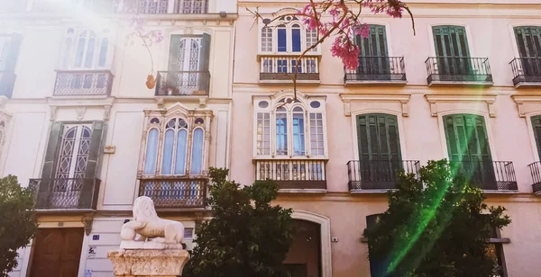 Calles de Málaga, la capital de Andalucía en España, arquitectura del sur de Europa y edificios históricos —  Fotos de Stock