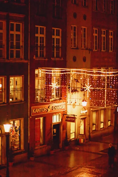 Ulica Starego Miasta w Gdańsku, Polska nocą — Zdjęcie stockowe