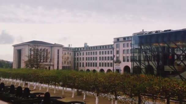 Brüsszel utcái, Belgium fővárosa, európai építészet és történelmi épületek — Stock videók