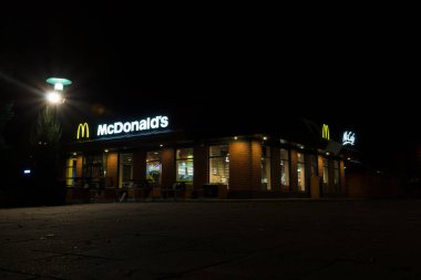 Gece şehir Vilnius.