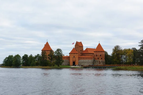 Trakai castle in the lake — Stock Photo, Image