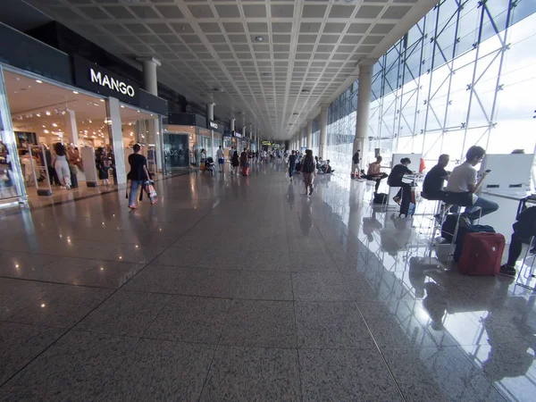 Luchthaven van barcelona is een van de grootste luchthavens — Stockfoto