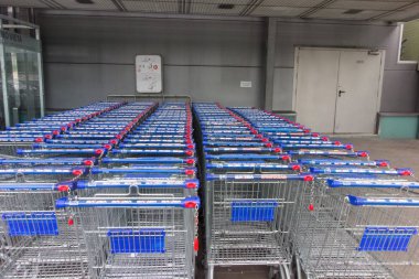 bir süpermarkette Vilnius için ziyaret edin