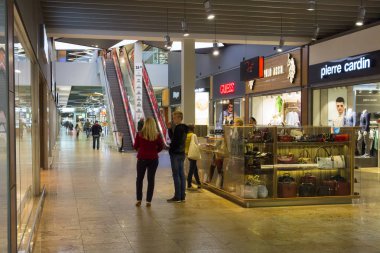bir süpermarkette Vilnius için ziyaret edin