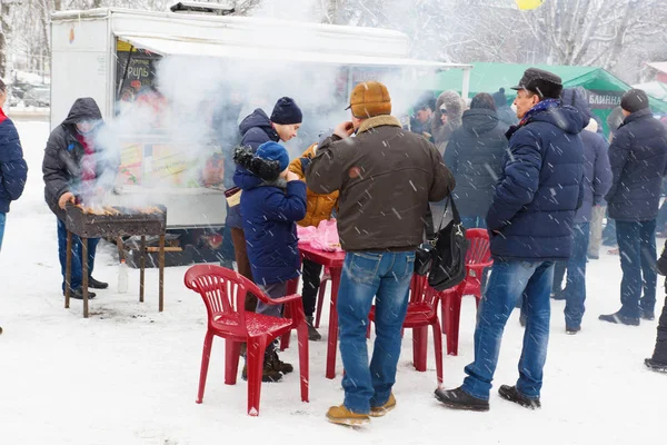 Semana de panqueques de vacaciones en Bielorrusia moderna — Foto de Stock