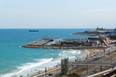 Tarragona kuzeydoğu İspanya'da bulunan bir liman kentidir
