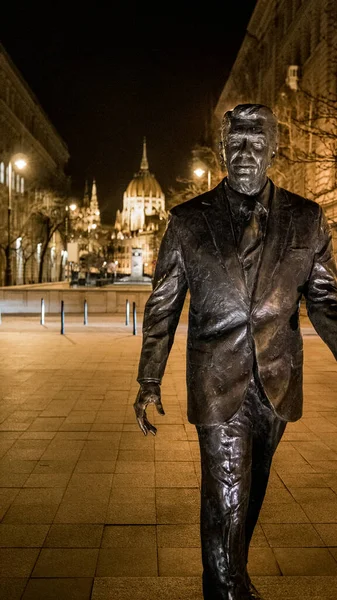 Ronald Reagan Statue at Night — Stock Photo, Image