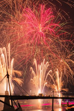 Fireworks uygulamasında Brisbane şehir