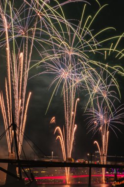Fireworks uygulamasında Brisbane şehir