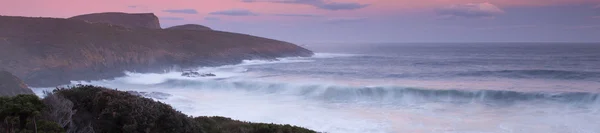 Maingon Bay at dusk — Stock Photo, Image