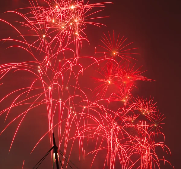 Colourful fireworks in the night sky — Stock Photo, Image
