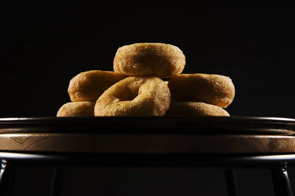 Rosquillas de canela recién horneadas — Foto de Stock