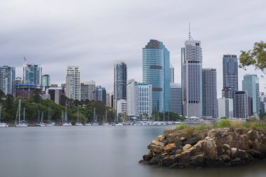Brisbane, Avustralya - 23 Aralık, 2016: görünüm, Brisbane şehirden Kangaroo Point gün boyunca üzerinde 23 Aralık 2016.