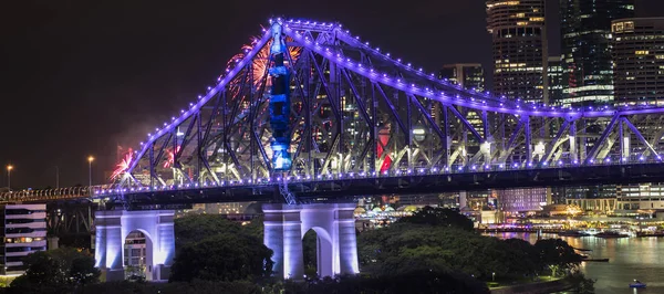 Story Bridge na véspera de Ano Novo 2016 em Brisbane — Fotografia de Stock