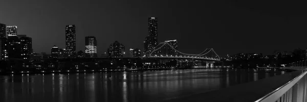 Story Bridge in Brisbane. Zwart-wit — Stockfoto