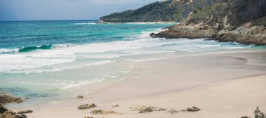 North Point, Moreton Adası, tertemiz sahiliyle.