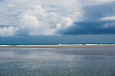 North Point, Moreton Adası, tertemiz sahiliyle. 