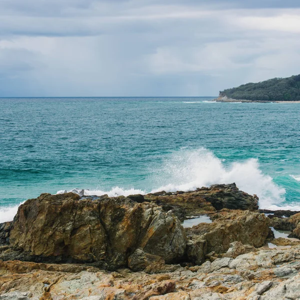 Primera línea de playa en North Point, Moreton Island . — Foto de Stock