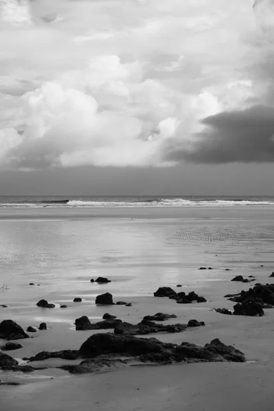 Pristina spiaggia a North Point, Moreton Island. Nero e Wh — Foto Stock