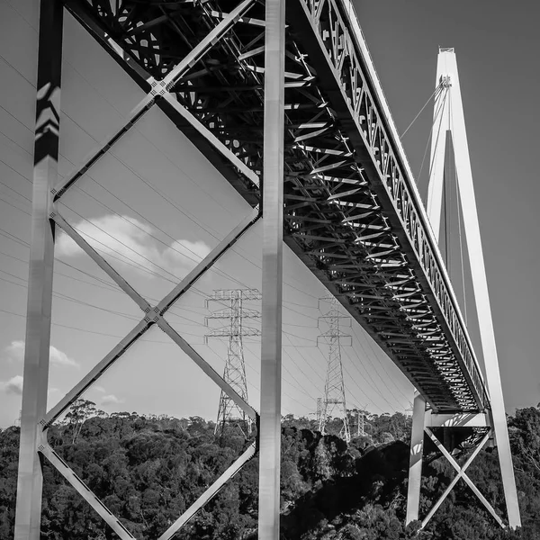Batman γέφυρα στον ποταμό Tamar κοντά σε Νάξος Χώρα. — Φωτογραφία Αρχείου