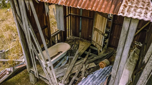 Terk edilmiş taşra Queensland kulübede tarım — Stok fotoğraf