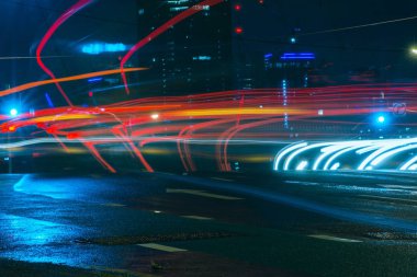 Brisbane, Avustralya-Cumartesi 14 Ekim, 2017: görünüm trafik geceleri West End Brisbane Cumartesi 14 Ekim 2017 tarihinde yolda