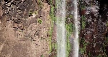 Queensland, Avustralya Darling Downs bölgesinde bulunan queen Mary falls