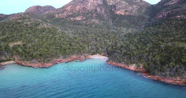 Bahía Coles Parque Nacional Freycinet Tasmania — Vídeos de Stock