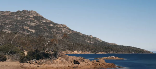 Baie de lune de miel dans le parc national Freycinet — Photo