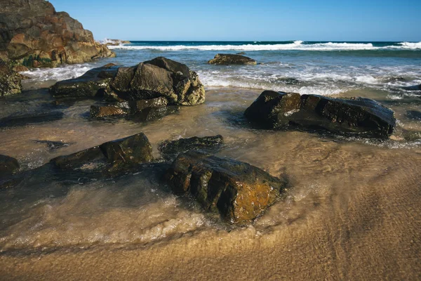 Solskinsstrand ved Noosa, Sunshine Coast - Stock-foto