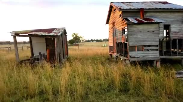 Oude Verlaten Outback Landbouw Werpen Queensland — Stockvideo