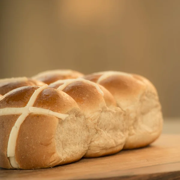 ขนมปังกรอบร้อน — ภาพถ่ายสต็อก