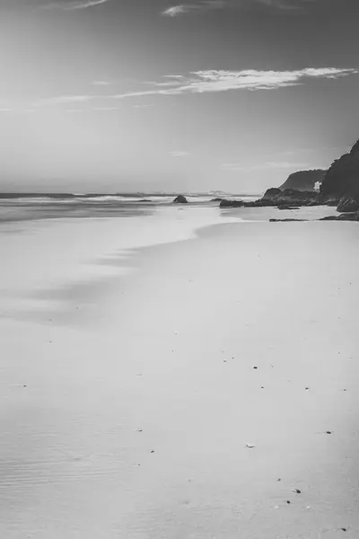 A nap folyamán Burleigh Heads beach. — Stock Fotó