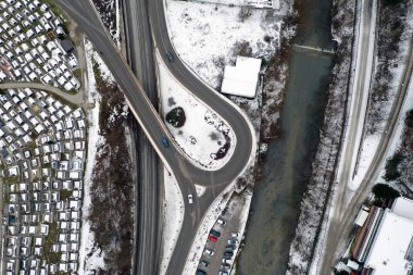 Kesişen yol kışları