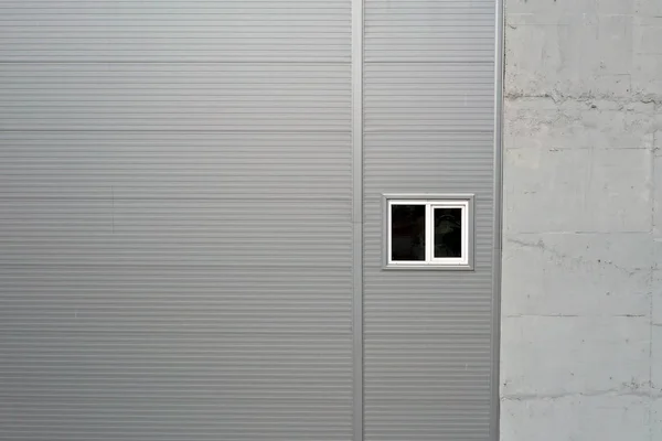 Concrete wall with a window. — Stock Photo, Image