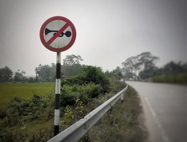 Kein Hupschild Der Autobahn Rundes Stilles Symbolschild — Stockfoto