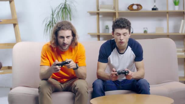 Kyiv Ucraina Dicembre 2019 Uomo Felice Che Gioca Videogioco Con — Video Stock