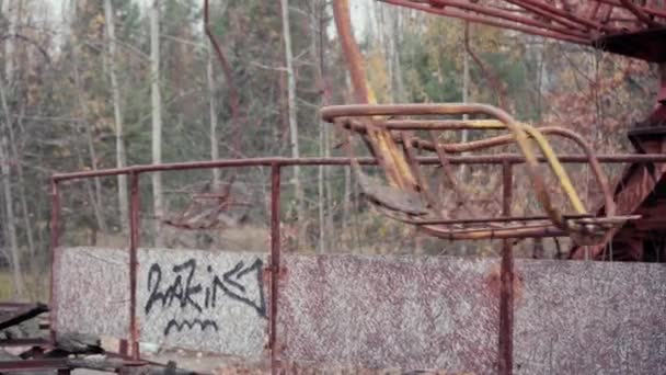 Chernobyl Ukraine November 2019 Elhagyott Rozsdás Forgó Körhinta — Stock videók