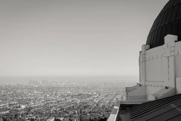 Imagen en blanco y negro del Observatorio Griffith en Hollywood —  Fotos de Stock