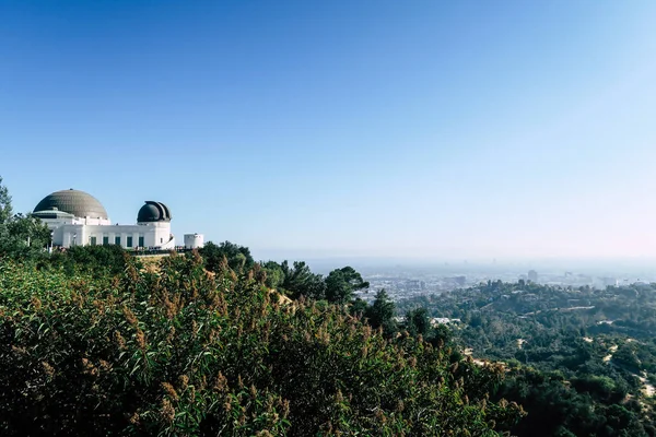 Osservatorio Griffith di Hollywood Los Angeles, veduta dei telefoni — Foto Stock