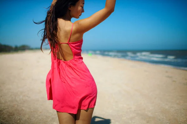 Lächeln Asiatin Genießen Die Sonne Strand — Stockfoto