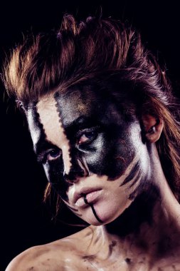 Sanat-moda portre çekici bir Kraliçe savaşçının