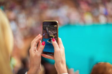 Aqua performansını telefonla kaydetmek