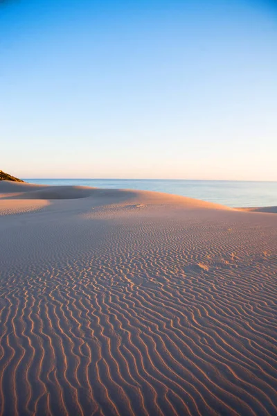 일몰에 사막에서 모래 배경 패턴 — 스톡 사진