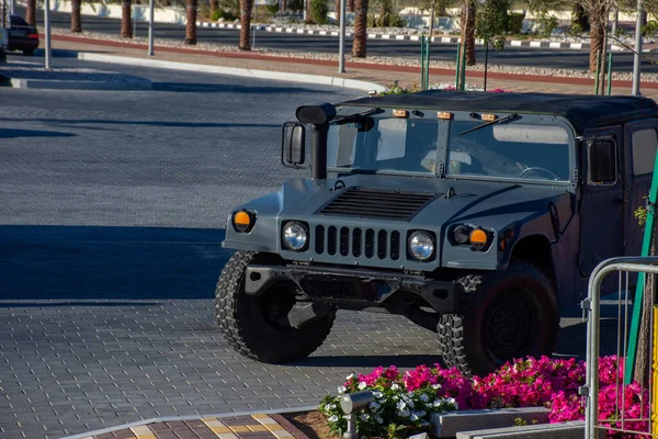 Hummer Sports Utility Vehicle Suv Una Fuerte Máquina Militar 4X4 — Foto de Stock