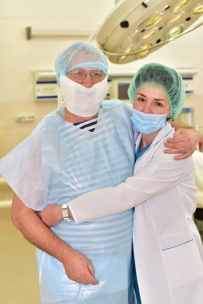 Colegas - Fotos de empleados del hospital — Foto de Stock