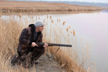 Ördekler 3 için sonbahar avcılık